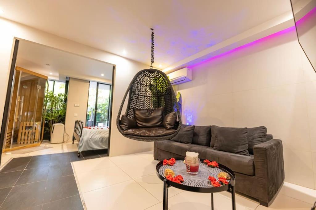 Laissepassetemps Apartment Marseille Exterior photo